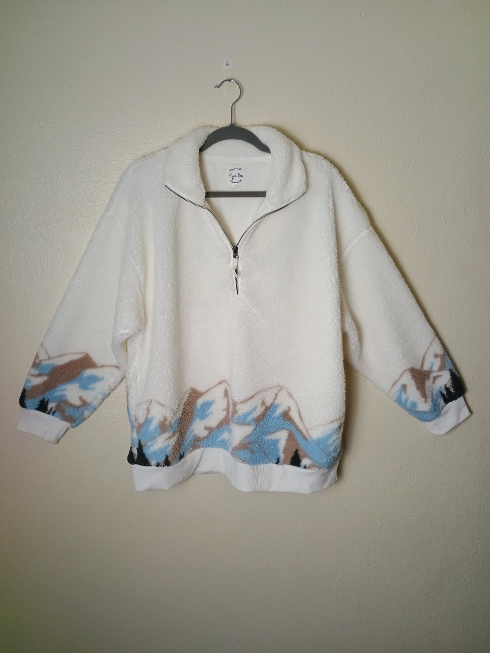 Hippie Rose L White Plush Teddy Half-Zip Pullover Blue and Tan Mountain Motif